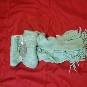 Light Teal NY & Company Scarf & Glove Set Nwt